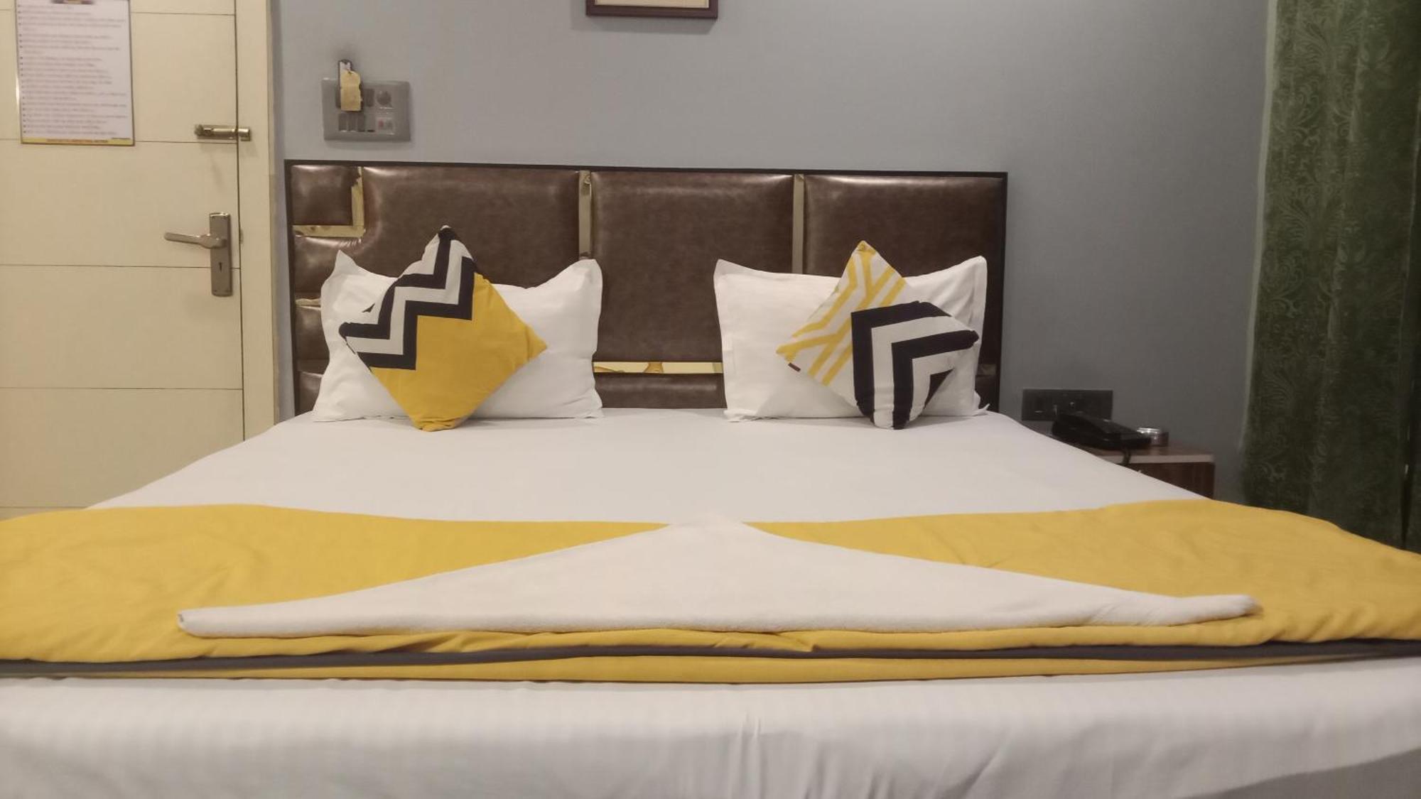 The Promise Hotel And Resort Tajpur Habitación foto